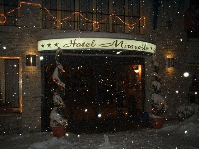 Hotel Miravalle 2000 Lizzano In Belvedere Dış mekan fotoğraf